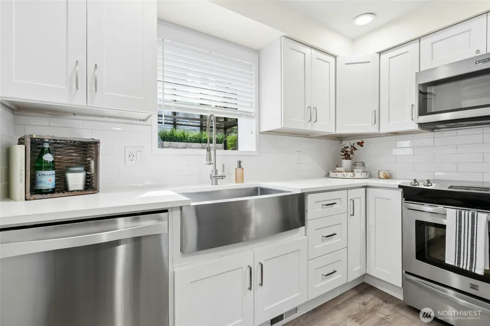 3927 108th Avenue NE #A102 Bellevue, WA 98004