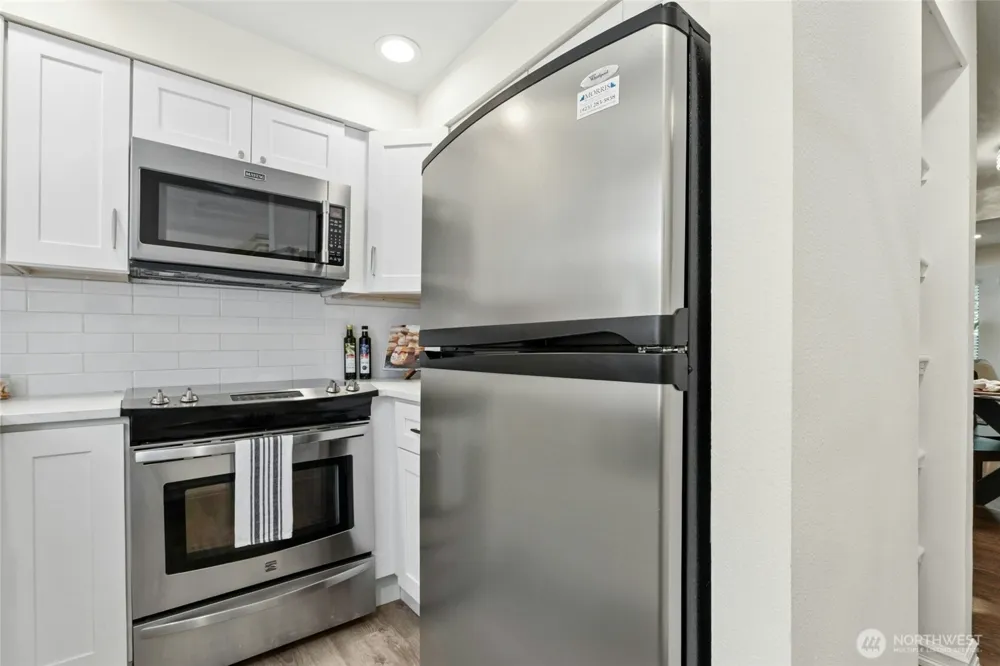 3927 108th Avenue NE #A102 Bellevue, WA 98004