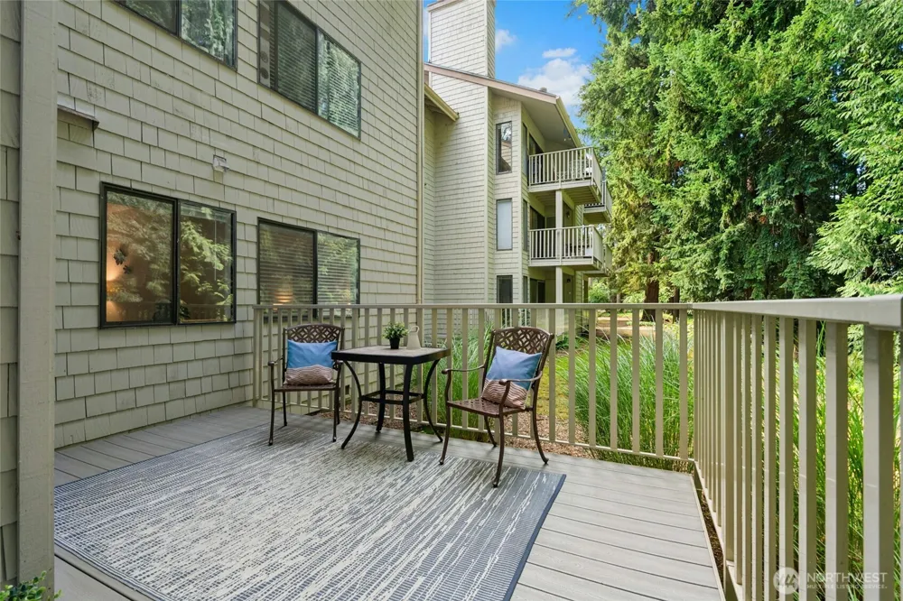 3927 108th Avenue NE #A102 Bellevue, WA 98004