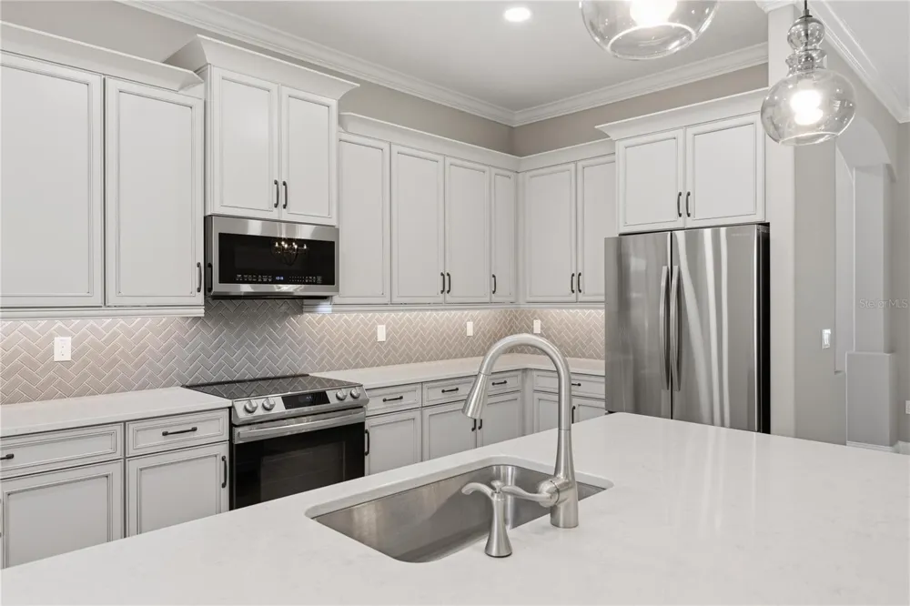 7 OASIS CIRCLE Palm Coast, FL 32137