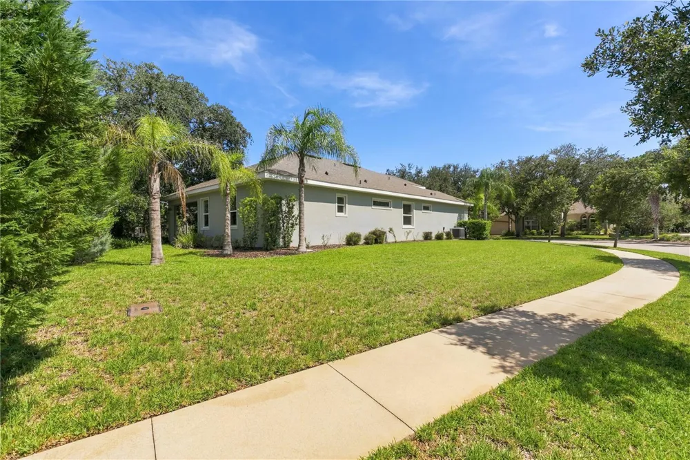 7 OASIS CIRCLE Palm Coast, FL 32137