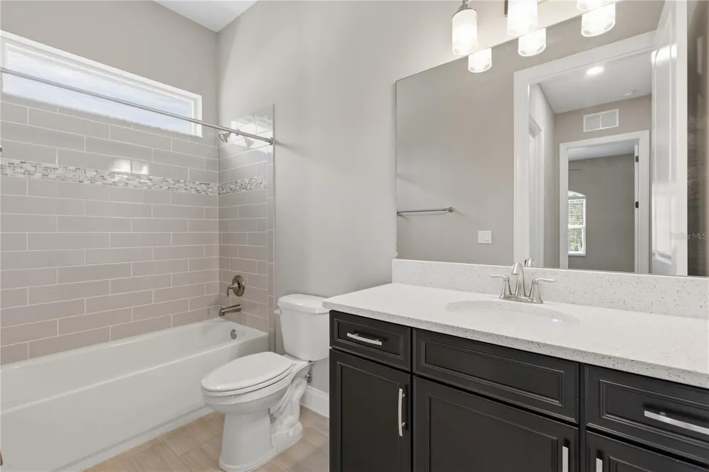 7 OASIS CIRCLE Palm Coast, FL 32137