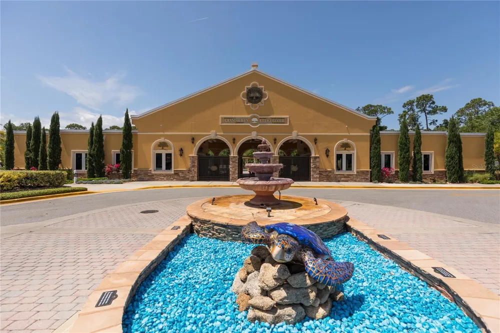 7 OASIS CIRCLE Palm Coast, FL 32137