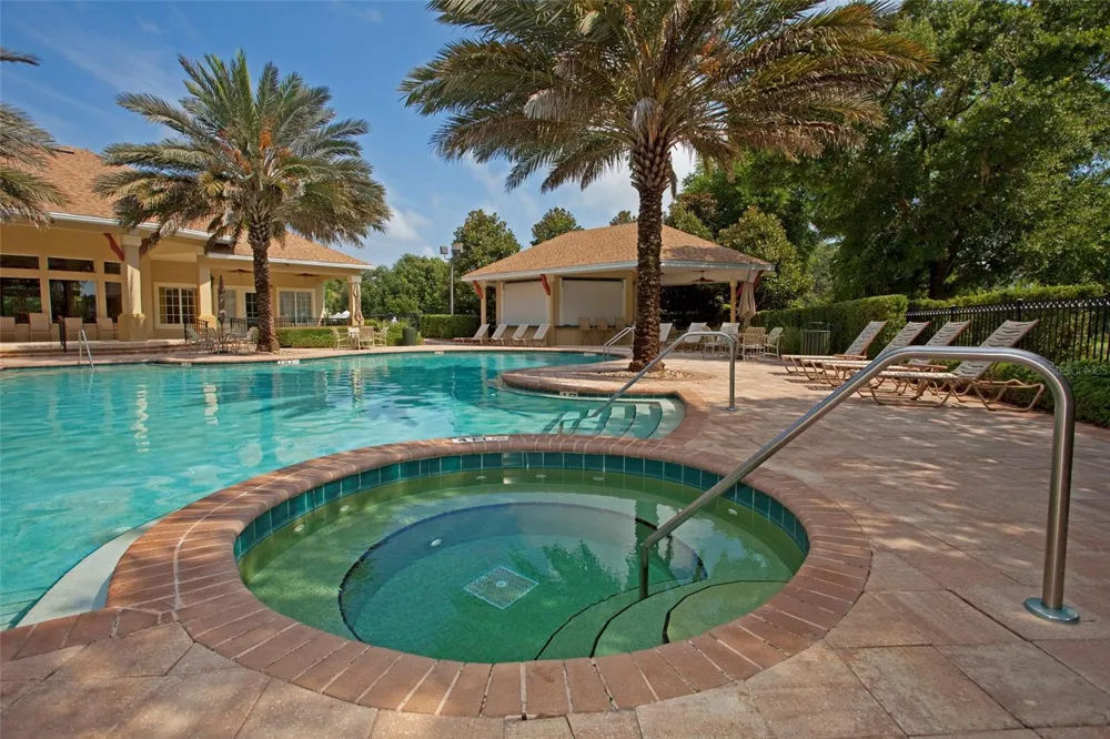 7 OASIS CIRCLE Palm Coast, FL 32137