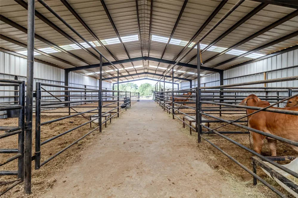 2015 TX-21 Paige, TX 78659