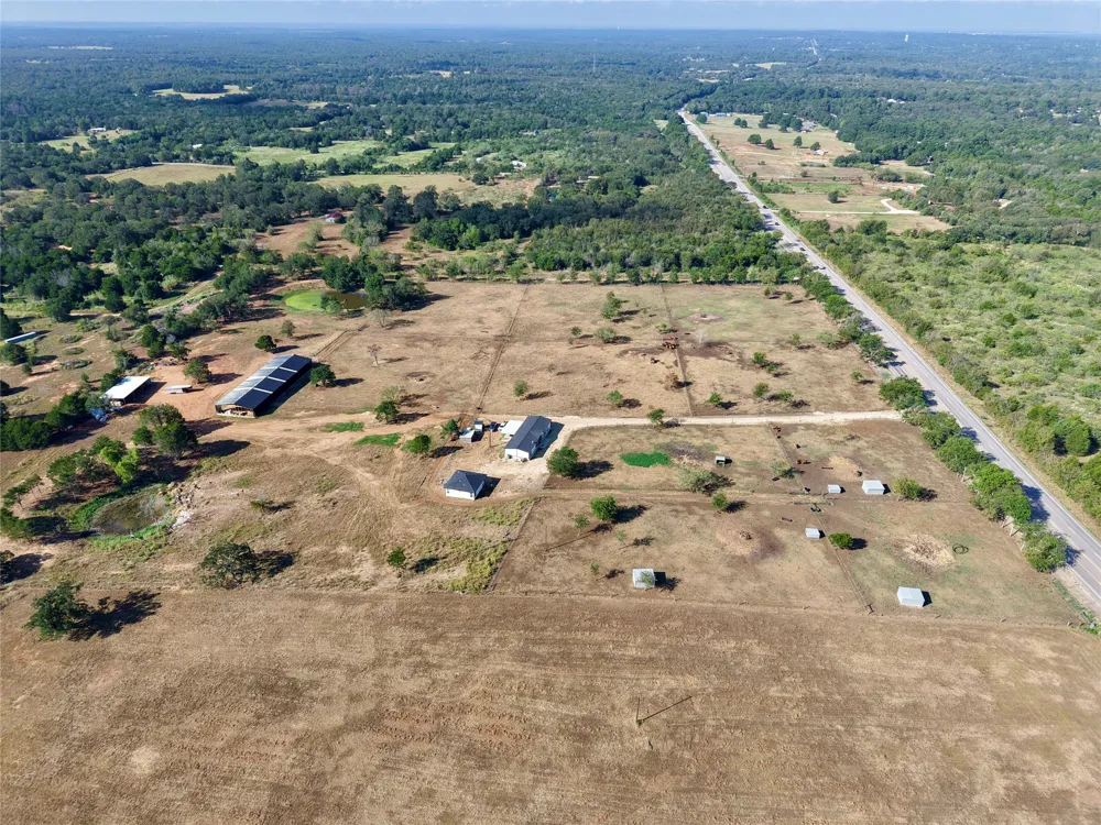 2015 TX-21 Paige, TX 78659