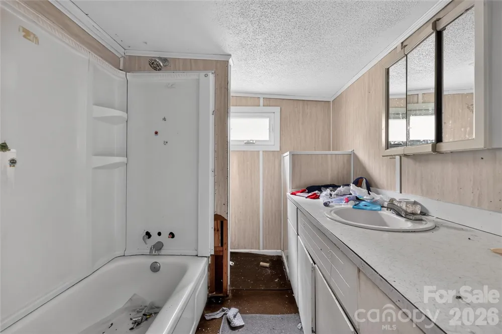 2797 HT ROAD Lenoir, NC 28645