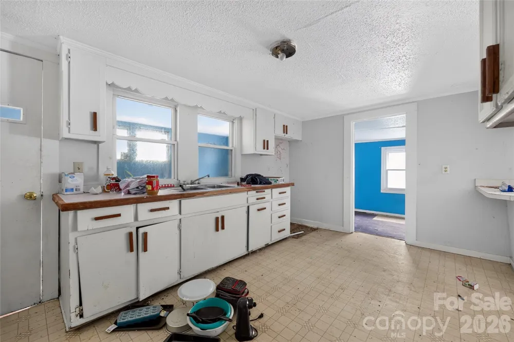 2797 HT ROAD Lenoir, NC 28645