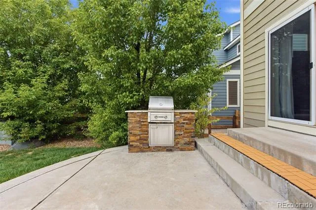 8343 Gladiola Street Arvada, CO 80005
