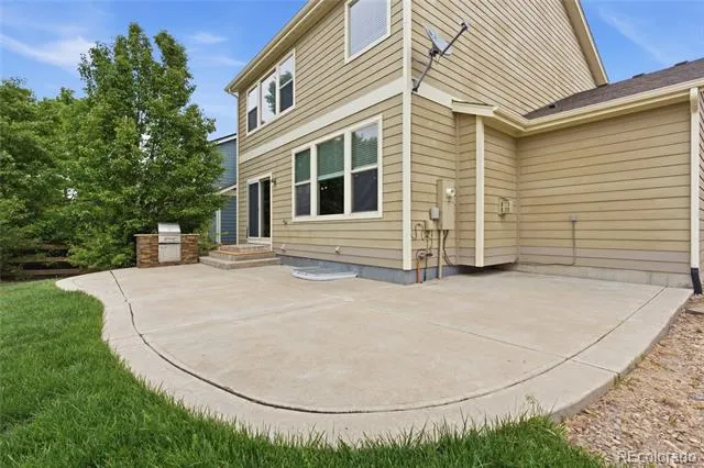 8343 Gladiola Street Arvada, CO 80005