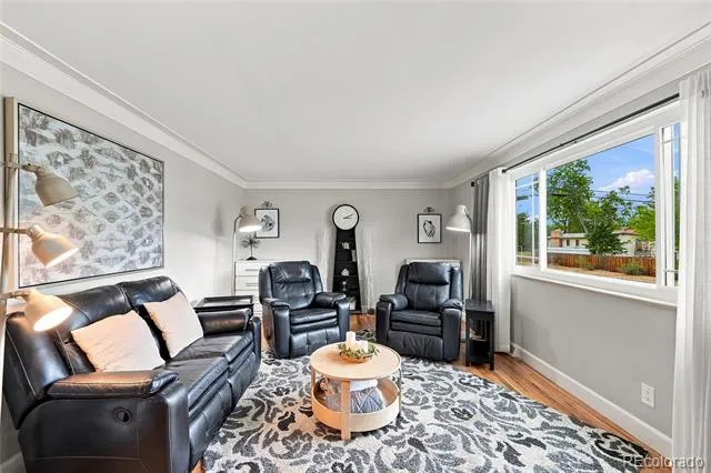 690 E Davies Avenue Centennial, CO 80122