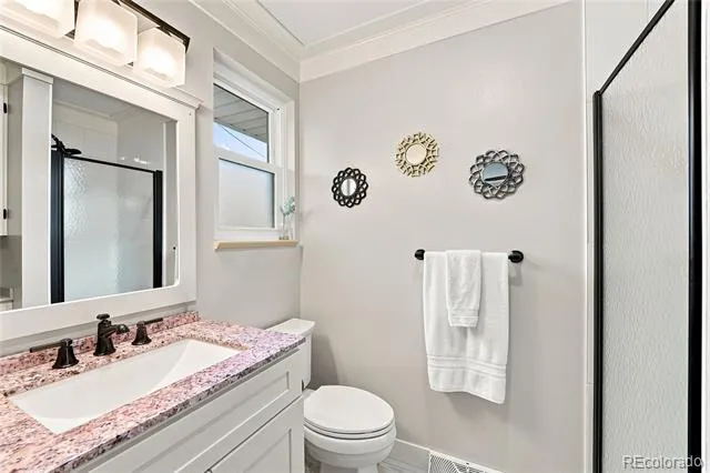 690 E Davies Avenue Centennial, CO 80122