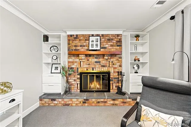 690 E Davies Avenue Centennial, CO 80122