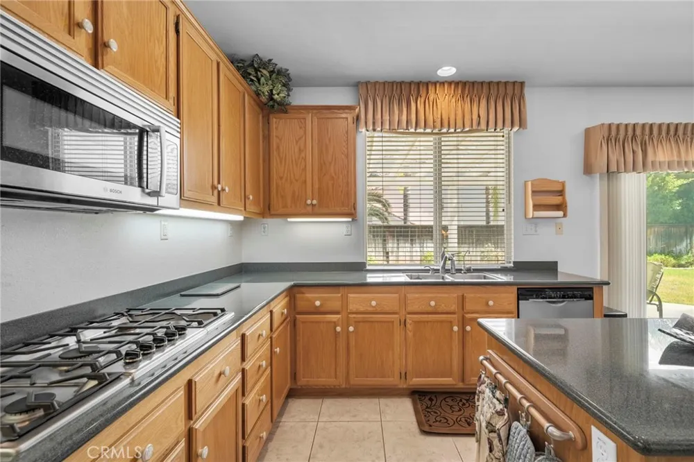 3695 Garretson Avenue Corona, CA 92881