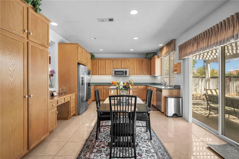3695 Garretson Avenue Corona, CA 92881
