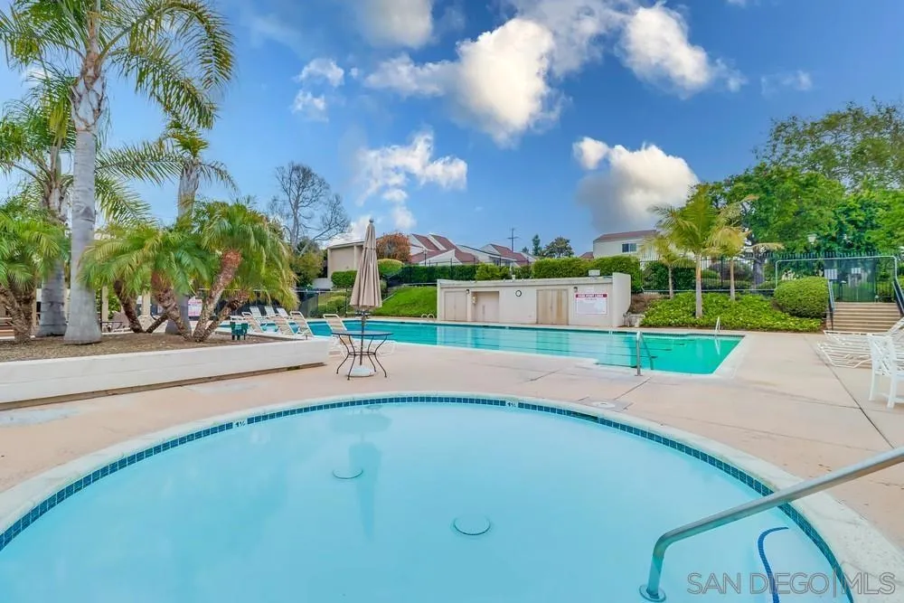2369 Caminito Seguro San Diego, CA 92107