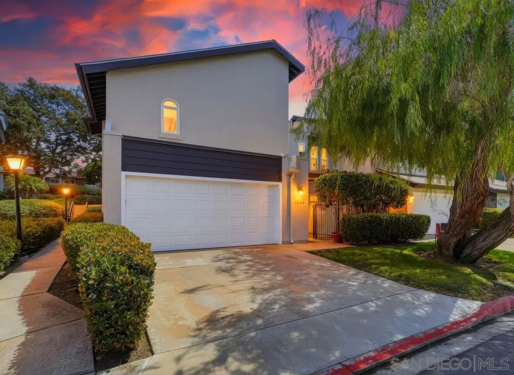 2369 Caminito Seguro San Diego, CA 92107