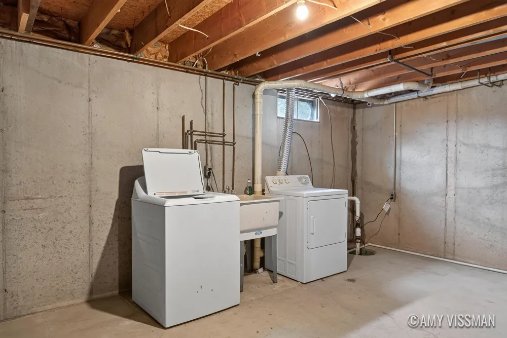 6363 Ada Drive SE Ada, MI 49301