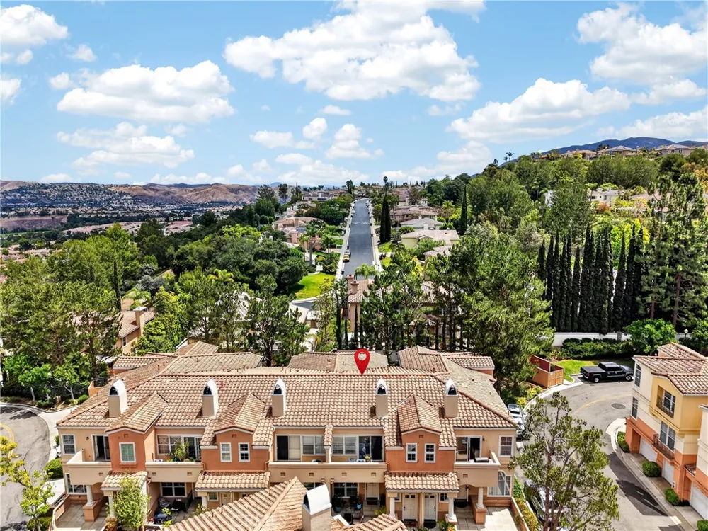 1027 S Stresa Anaheim Hills, CA 92808
