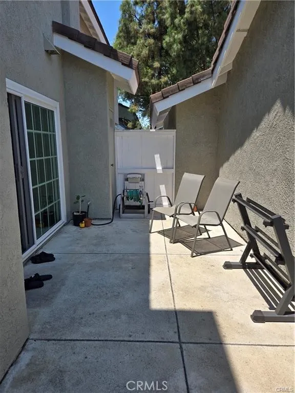 569 Springbrook Irvine, CA 92614