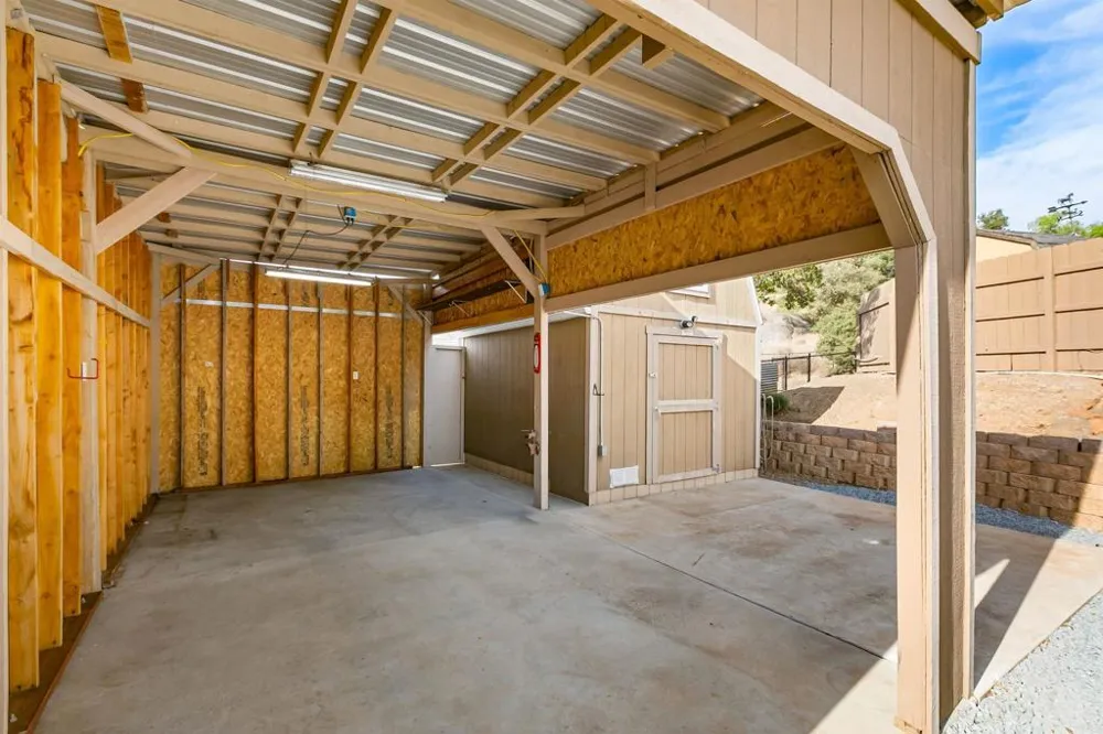 2033 Lilac Lane Alpine, CA 91901