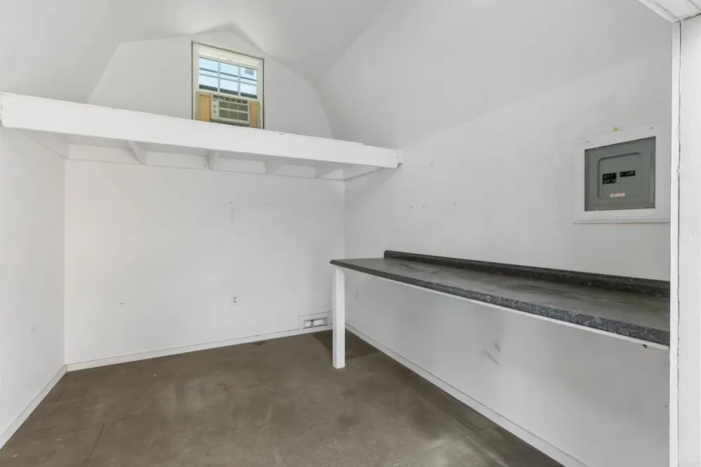 2033 Lilac Lane Alpine, CA 91901