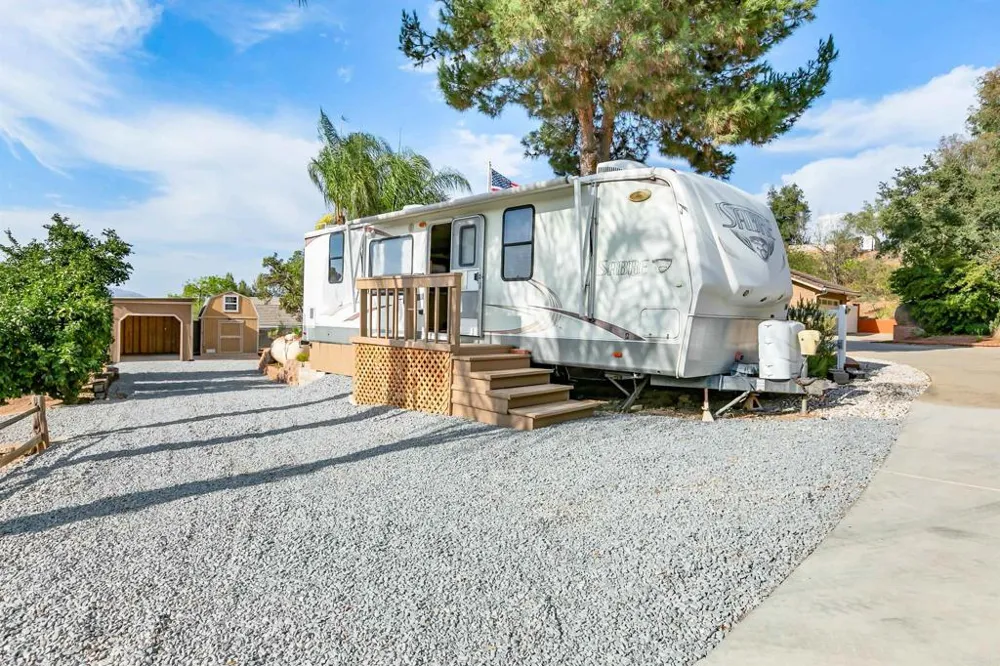 2033 Lilac Lane Alpine, CA 91901