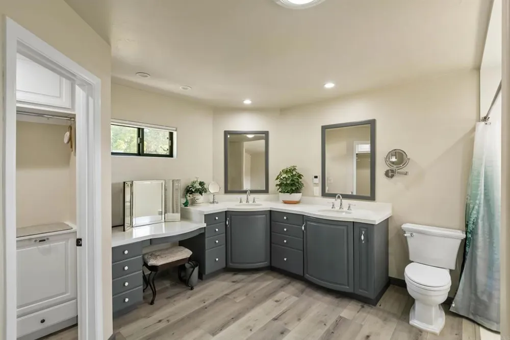 2033 Lilac Lane Alpine, CA 91901