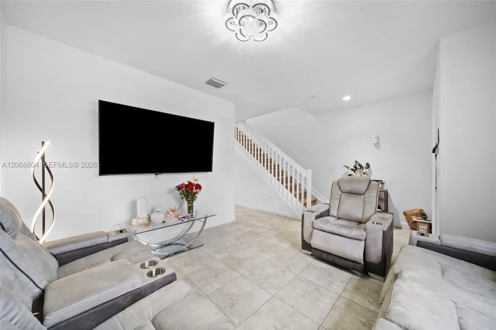 15053 SW 115th Ter #. Miami, FL 33196
