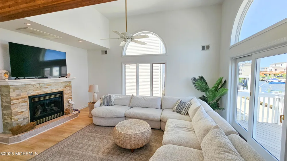 1386 Paul Boulevard Manahawkin, NJ 08050