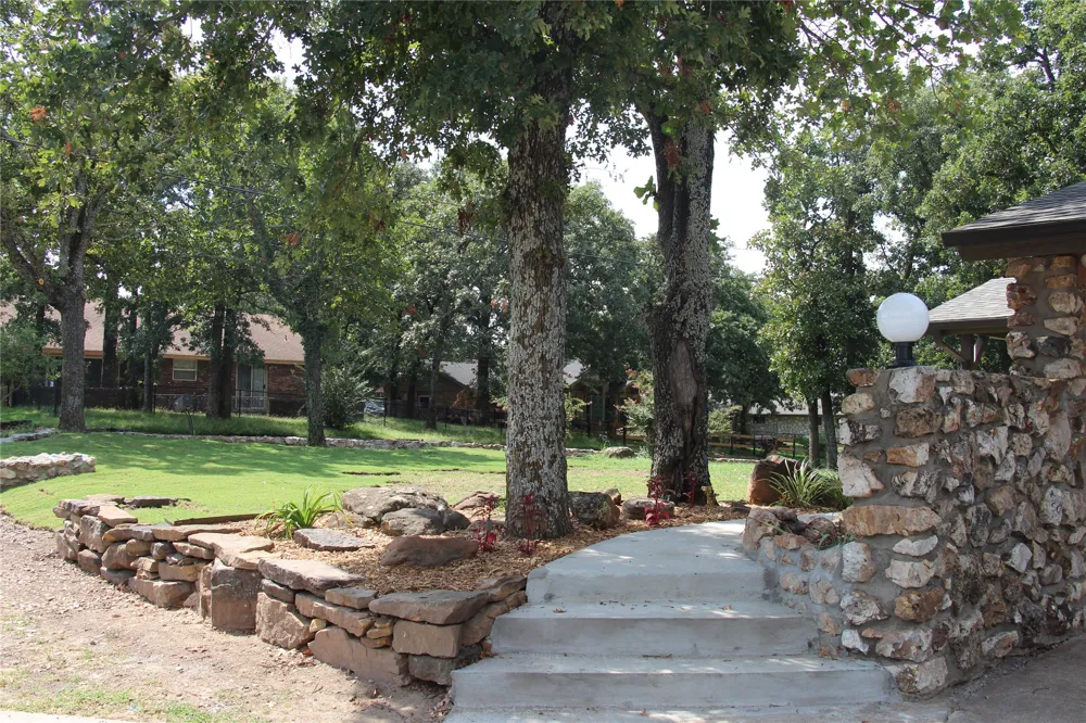 2 Westwind Drive Sand Springs, OK 74063