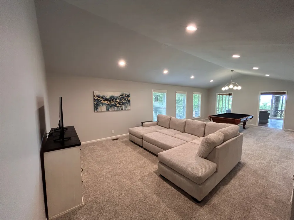 2 Westwind Drive Sand Springs, OK 74063