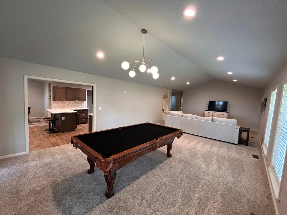2 Westwind Drive Sand Springs, OK 74063