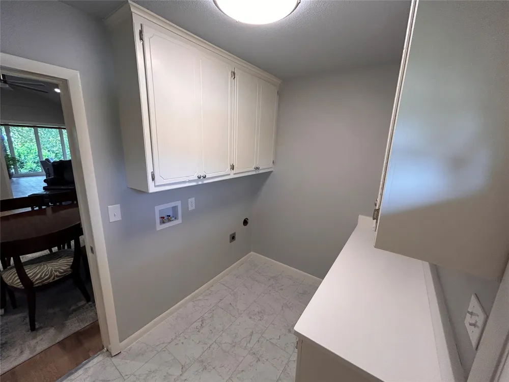 2 Westwind Drive Sand Springs, OK 74063