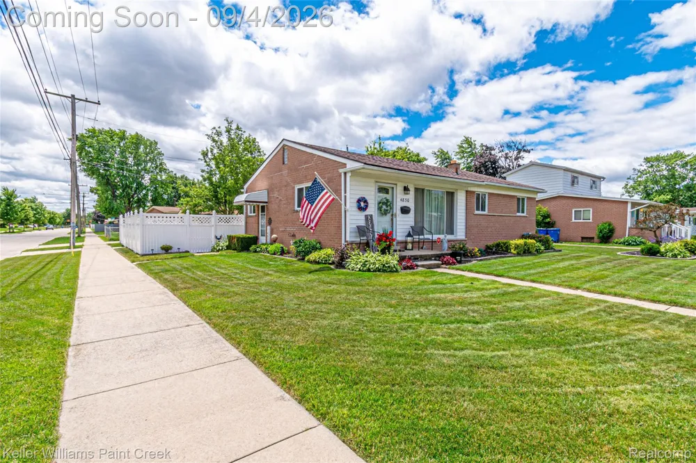 4830 Holmes Drive Warren City, MI 48092