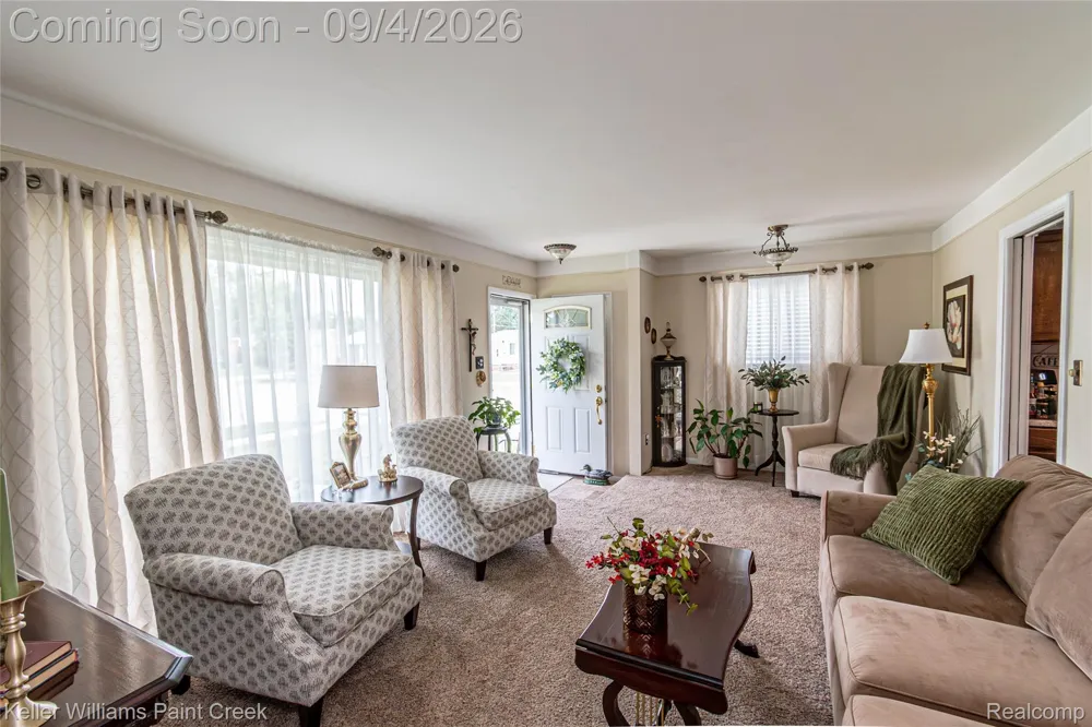 4830 Holmes Drive Warren City, MI 48092