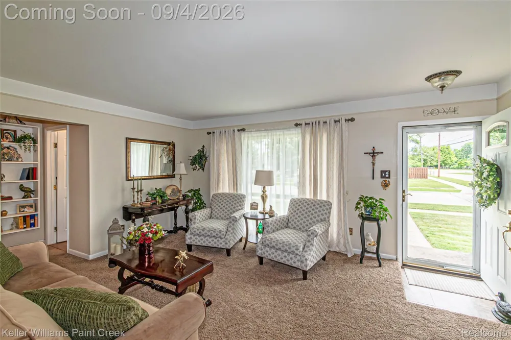 4830 Holmes Drive Warren City, MI 48092