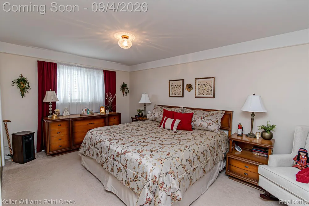 4830 Holmes Drive Warren City, MI 48092