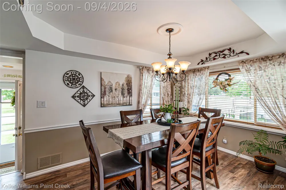 4830 Holmes Drive Warren City, MI 48092