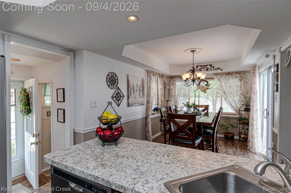 4830 Holmes Drive Warren City, MI 48092