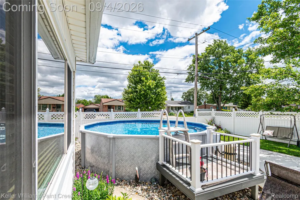 4830 Holmes Drive Warren City, MI 48092