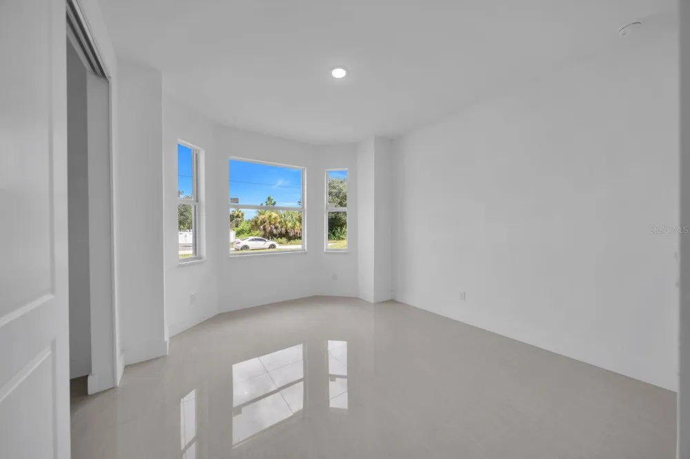 856 WILLIAM DENVER STREET Lehigh Acres, FL 33974
