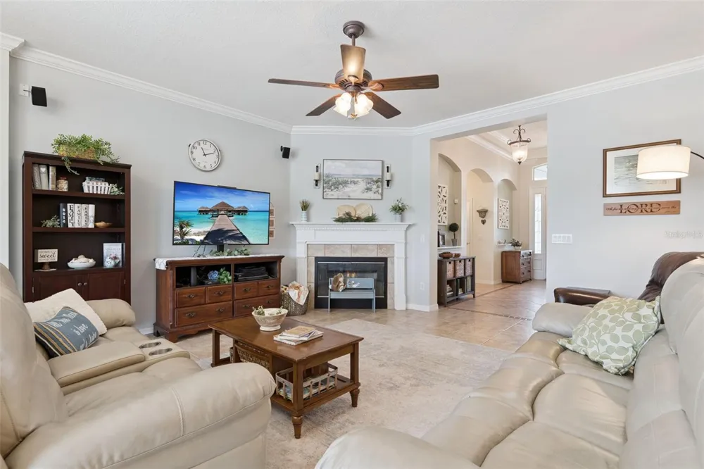 106 OAK HAVEN CIRCLE Deland, FL 32720
