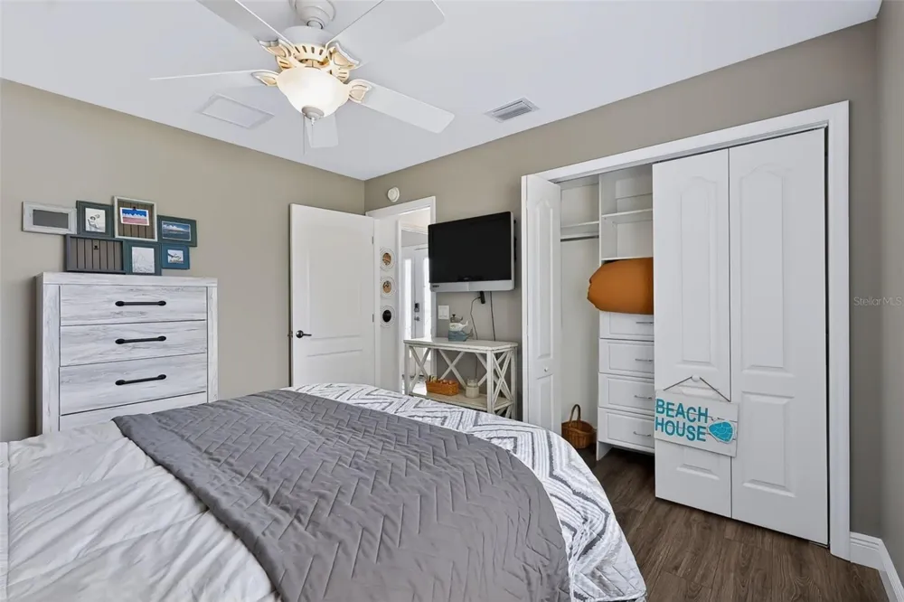 633 COKESBURY DRIVE The Villages, FL 32162