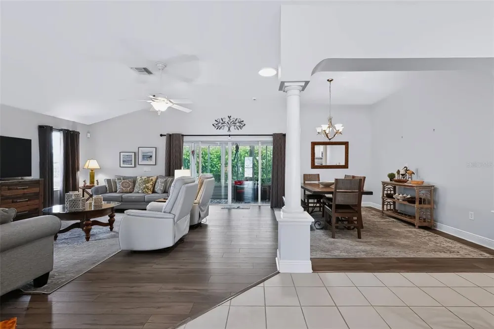 633 COKESBURY DRIVE The Villages, FL 32162