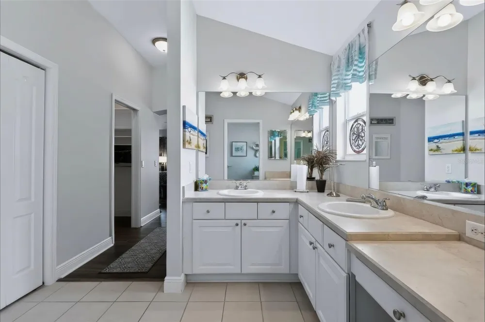 633 COKESBURY DRIVE The Villages, FL 32162