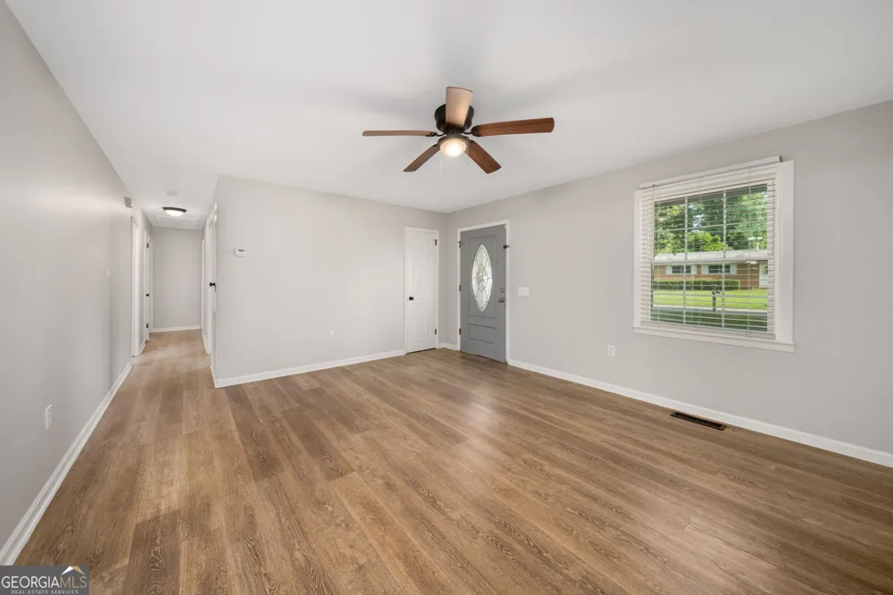 114 Karen DR Warner Robins, GA 31088