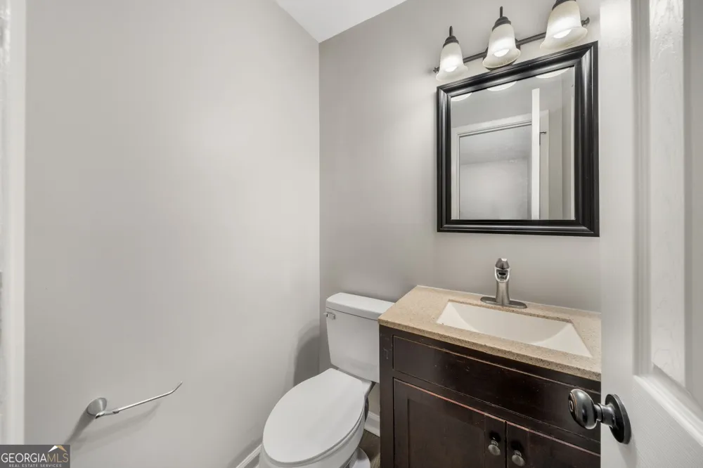 114 Karen DR Warner Robins, GA 31088