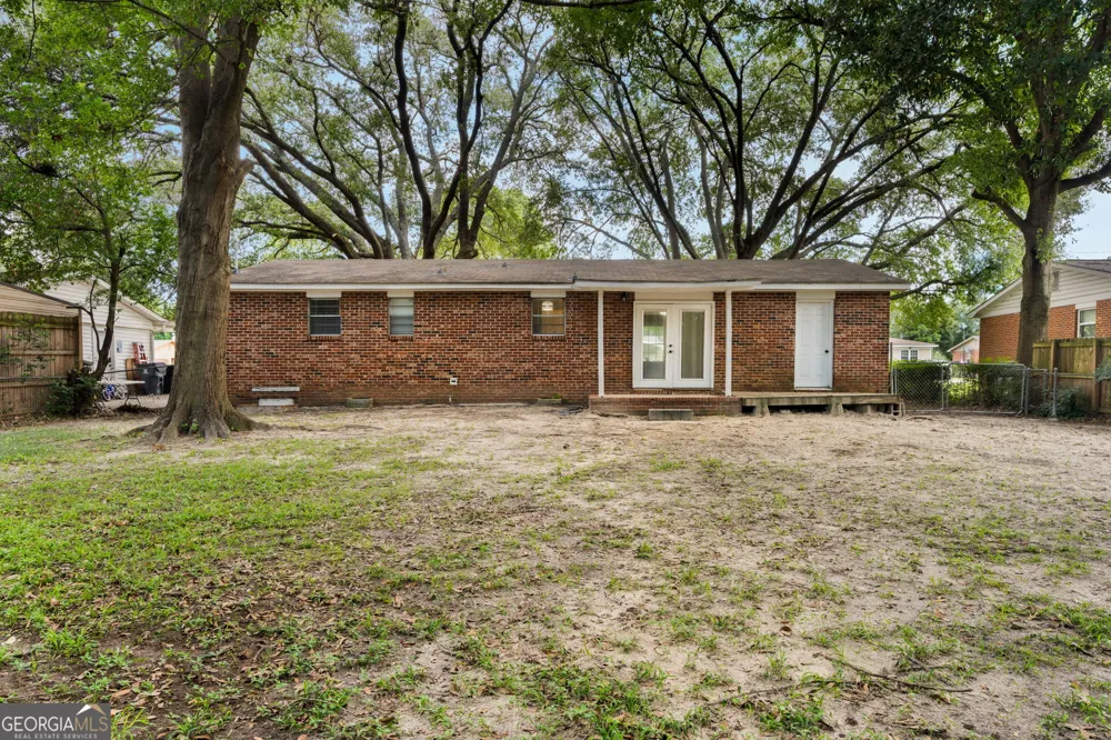 114 Karen DR Warner Robins, GA 31088