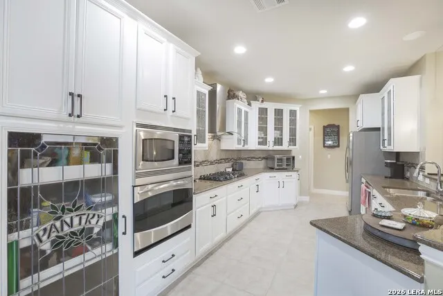 104 EMORY PEAK TRAIL Georgetown, TX 78633